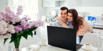 Splitting Bills Fairly: 5 Methods for Newly Married Couples in US - Cover Image