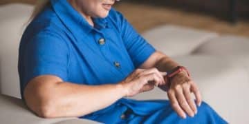 Managing Chronic Pain in Seniors: Non-Opioid Therapies 2025 - Cover Image